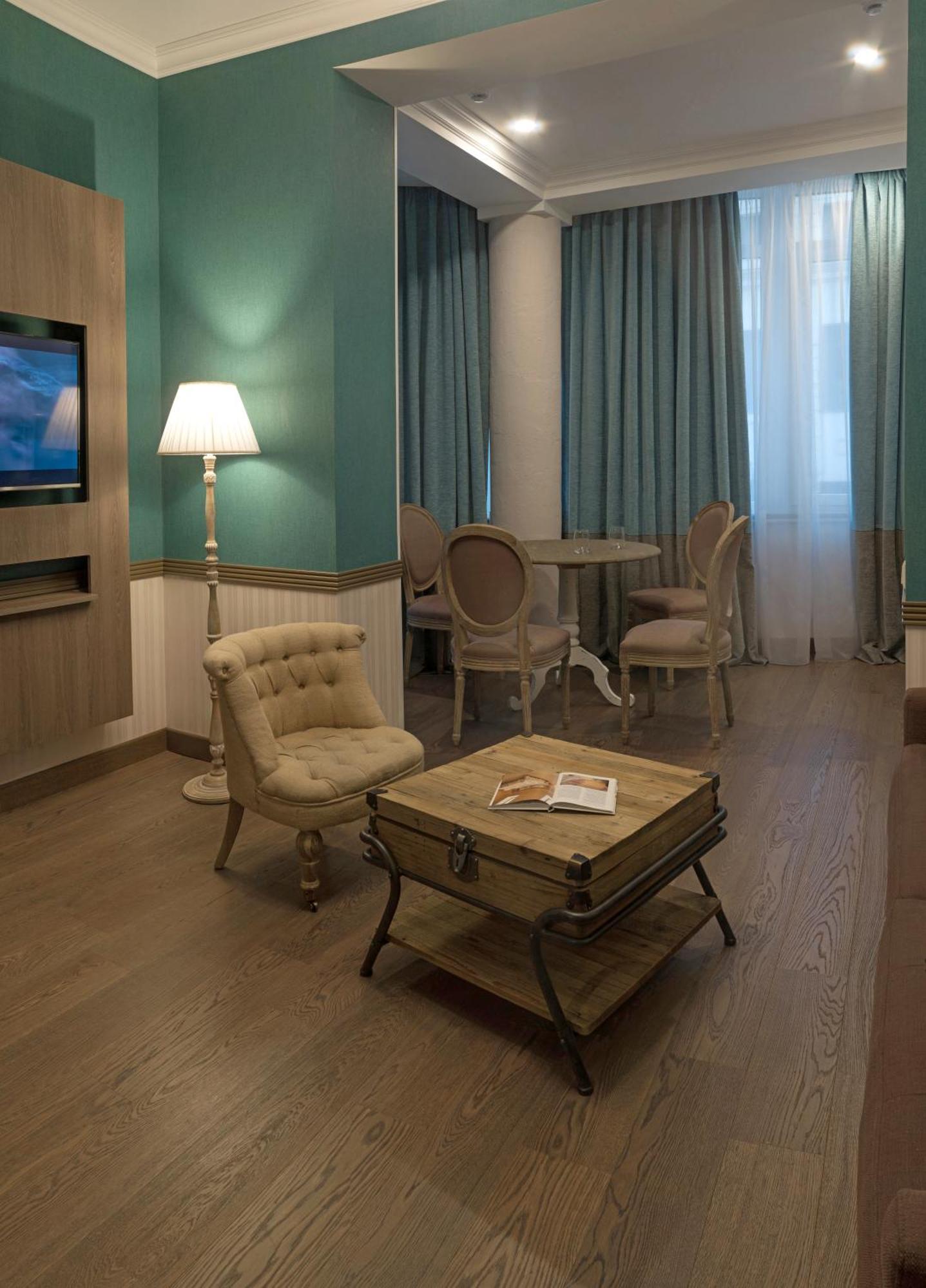 Zentrum Hotel Кишинёв Экстерьер фото